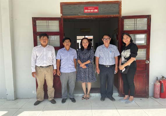Lãnh đạo Saigon Academy làm việc với Trường Cao đẳng Kinh tế - Kỹ thuật Kiên Giang.