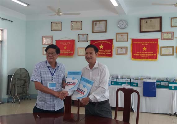 Đoàn đánh giá ngoài Saigon Academy thực hiện đánh giá chất lượng cơ sở giáo nghề nghiệp Trường Cao đẳng Y tế Bình Dương.